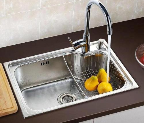 上饶厨房水槽装修设计，单槽还是双槽更方便？